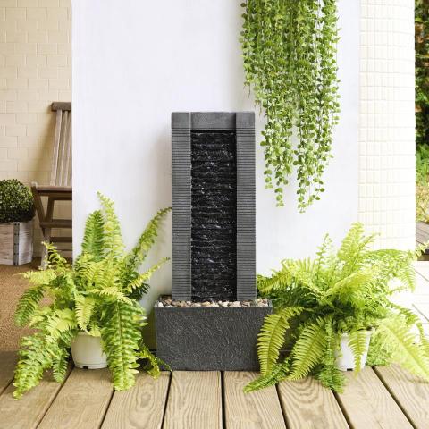 Stephanie - Amazon通路戶外噴泉產品設計
及產品照片精修