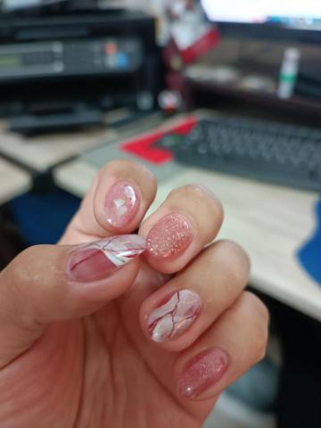 伊伊不Sir工作室 -   伊伊不Sir工作室 -