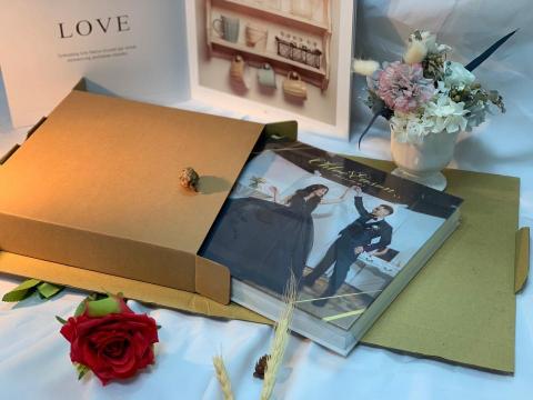 益盛多媒體印刷 - 婚紗本、相片書印刷(尺寸不限、紙張不限、厚度不限、形狀不限、後加工不限) 皆可討論規劃