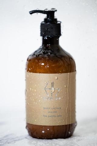 牧羊犬攝影 - 洗沐商品攝影