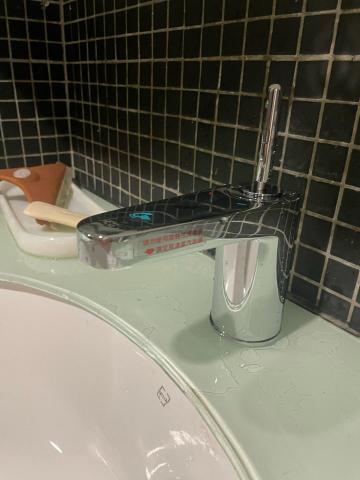 鈞揮衛浴 -  明誠三路更換面盆龍頭