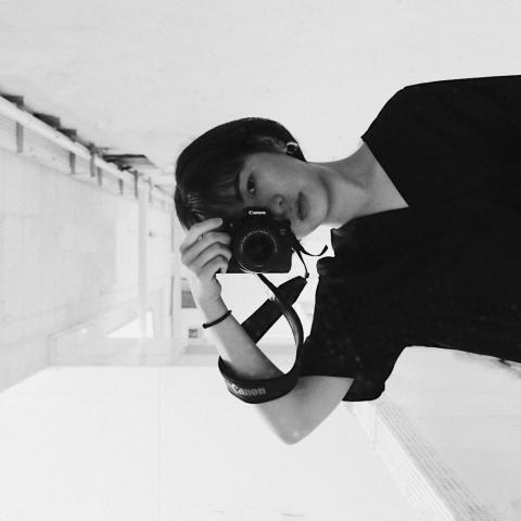 提供翻译u服務的專家K U A N