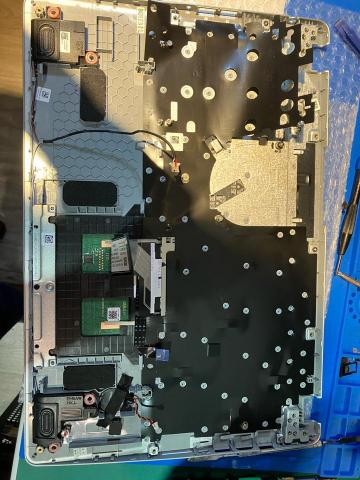 佳美資訊 - 鍵盤掉鍵卡件更換