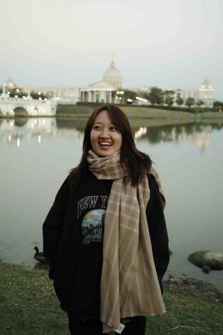 提供誠品包包服務的專家賴怡安