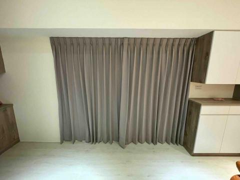 提供地磚服務的專家李俊凱