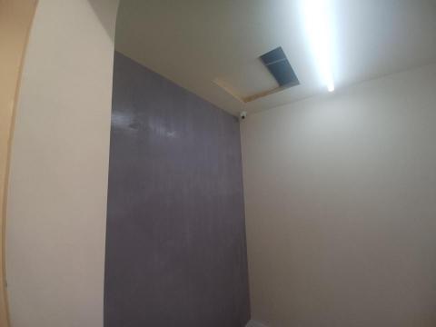 洪瑞鴻 - 工作室分色 2 漆未乾