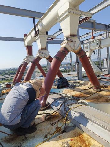 Wenlin Huang - 設備安裝連結焊接