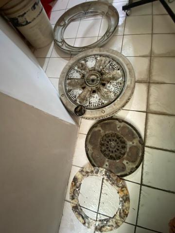 斬污專業冷氣洗衣機清潔 - 洗衣機拆卸清洗前