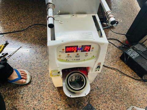 悠琦工作室 - 飲料封口機故障維修