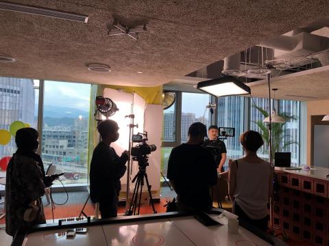 李昱萱 - 企業形象廣告拍攝