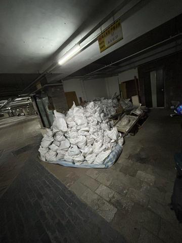 蕭如雯 - 垃圾暫存區保持整潔環境維護