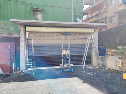 叁壹捲門 - 施工安進快速門
