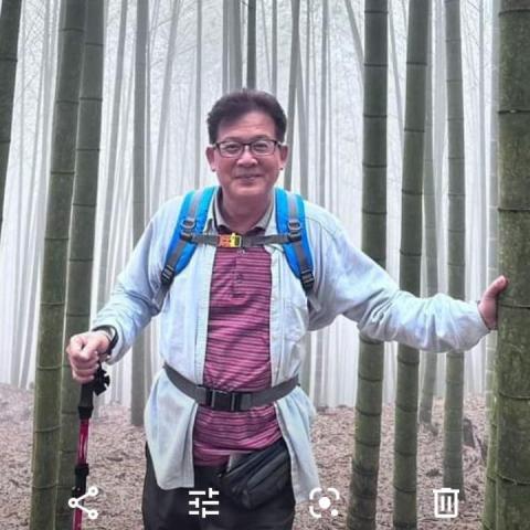 提供27服務的專家Darcy English