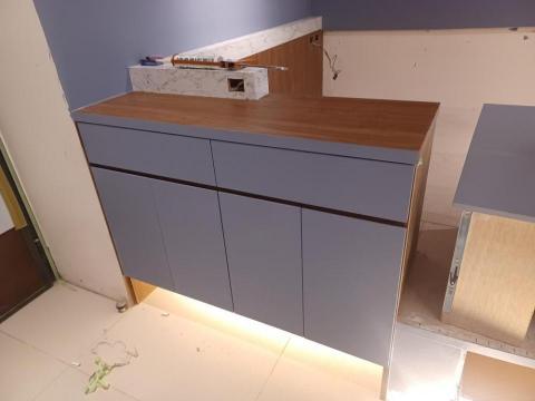 洪瑞鴻 - 家具改色