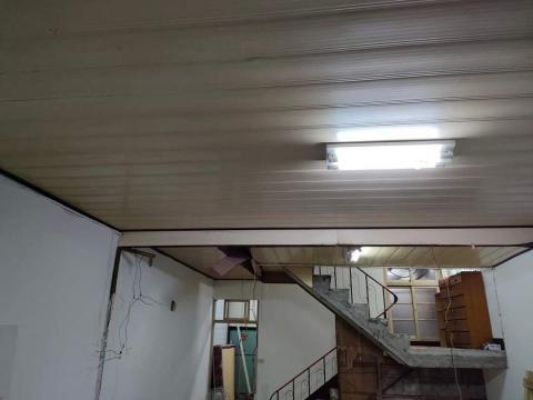 小陳 拆除 清運 油漆 自工價廉 - 天花板拆卸