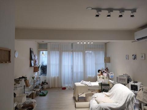 小陳 拆除 清運 油漆 自工價廉 - 工作室 安裝燈飾