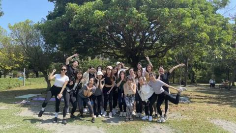 KIKI LAI - 企業包班（蝦皮娛樂電商）大自然運動社 瑜伽指導老師