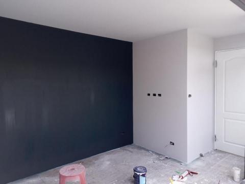 杰銳油漆工程 - 貨櫃裝潢正面跳色上漆