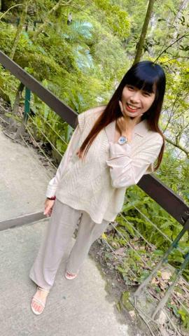 提供刮痧儀服務的專家黃佳儀