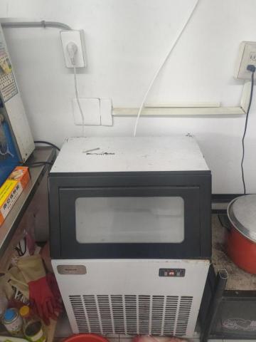 仁水水電工作室 - 製冰機 安裝 仁水水電工作室 - 製冰機 安裝