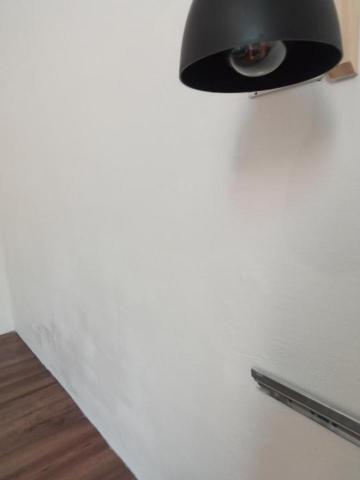 杰銳油漆工程 - 套房壁癌處理後 第一道上漆 