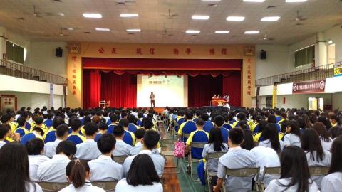 陳美伊 - 協辦全校性人文演講活動