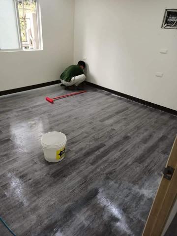 沛城室內設計工程行 - 5咪朔膠地板施工
