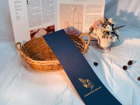 益盛多媒體印刷 - 腰封印刷(尺寸不限、材質不限、形狀不限、後加工不限) 皆可討論規劃