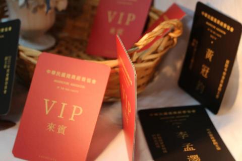 益盛多媒體印刷 - 厚卡導圓角-會員證(尺寸不限、紙張不限、後加工不限) 皆可討論規劃