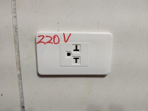 仁水水電工作室 - 220專用插座 安裝 仁水水電工作室 - 220專用插座 安裝