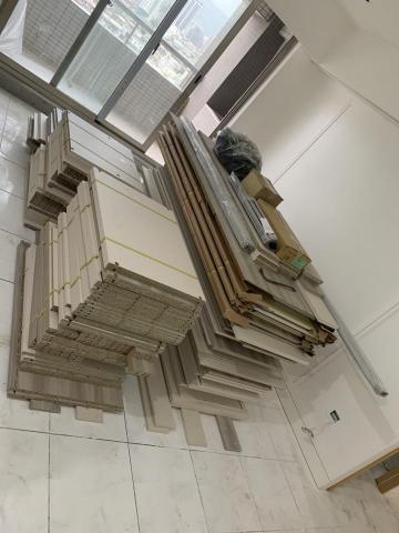 強棋達 - 裝潢系統櫃運送到府，長板、短板、五金分類，搬運過程細心，擺放整齊