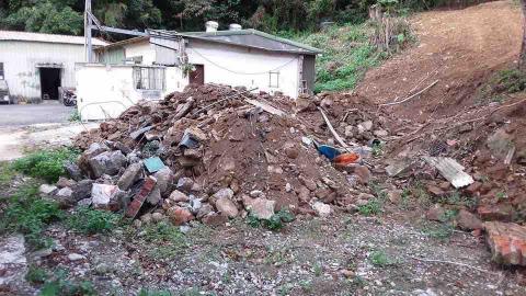 林家環保工程行 - 鶯歌山區違建廢棄物清運前