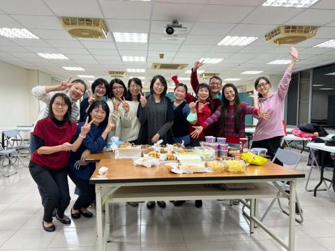 林佳瑩 - 開心上課之餘，也要開心聚餐