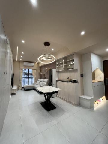 賽尚整合行銷有限公司 -  玄關造型門板設計
圓弧天花區域分隔空間感