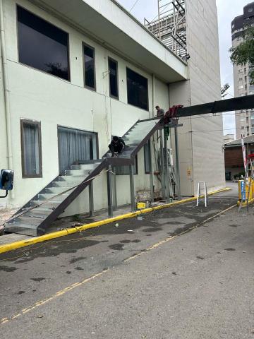 利邦工程行 - 鋼樓梯安裝