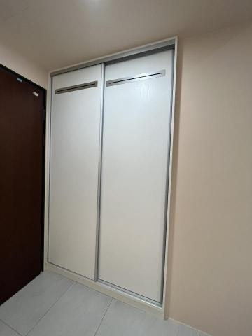 賽尚整合行銷有限公司 - 超靜音軌道門鞋櫃