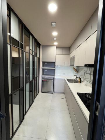 賽尚整合行銷有限公司 - 廚房分割玻璃拉門設計
電器櫃與廚具疊櫃