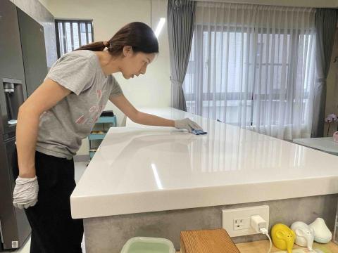 提供鍍膜服務的專家菜菜子