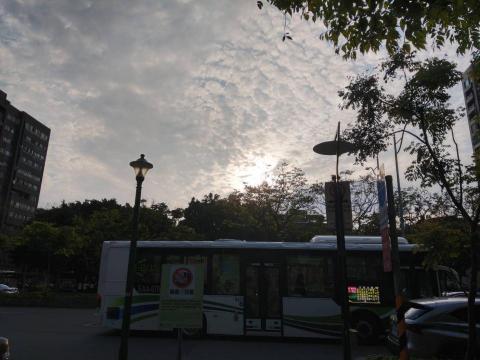 柳丁汁 - 風景照修圖前