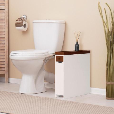 Stephanie - 產品情境圖片合成