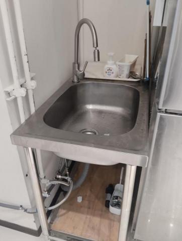 御琪水電維修安裝工程行 - 檯面上冷熱水龍頭安裝 御琪水電維修安裝工程行 - 檯面上冷熱水龍頭安裝