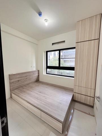 十弎設計工作室 - 特殊訂做抽屜床,業主身高較高,額外訂做雙人床架