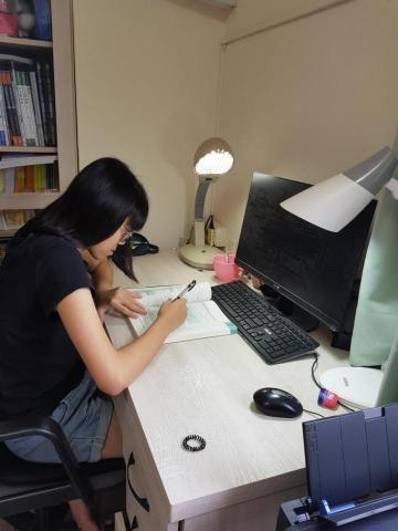 林羿婷 - 這是我讀書的樣子，希望可以提供服務