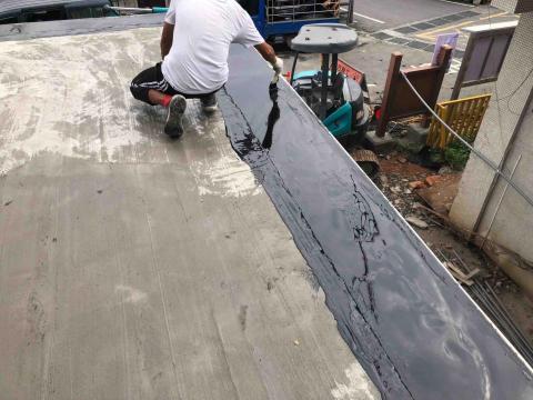 廖建誠 - 屋頂pu施作