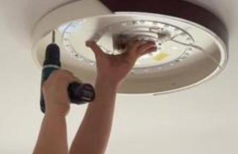 御琪水電維修安裝工程行 - 吸頂燈安裝 御琪水電維修安裝工程行 - 吸頂燈安裝