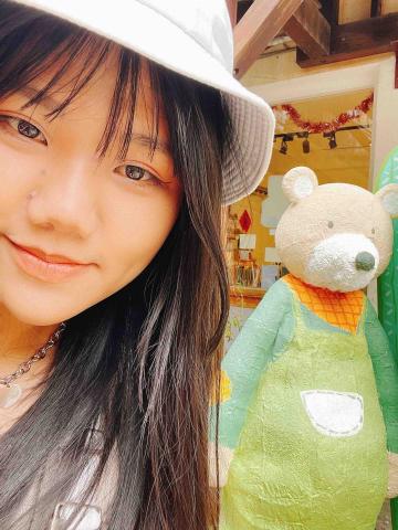 提供數學題服務的專家陳欣妤