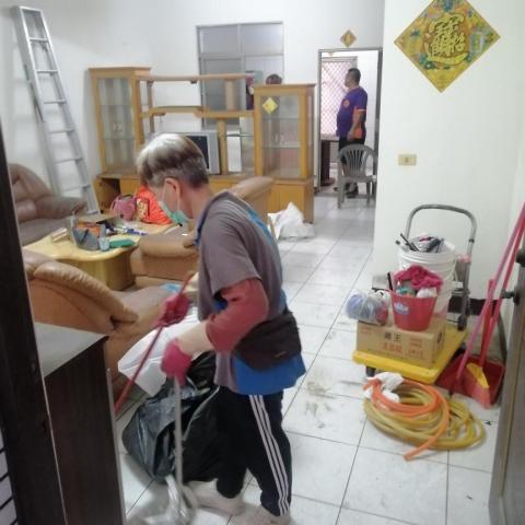 成家清潔公司 - 清潔前