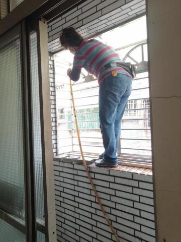 成家清潔公司 - 陽台清潔