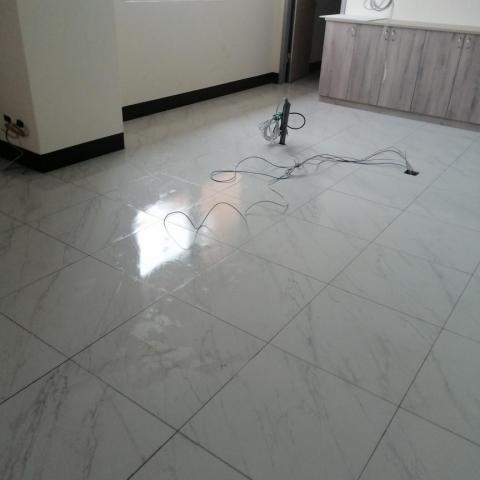 成家清潔公司 - 地板清潔後