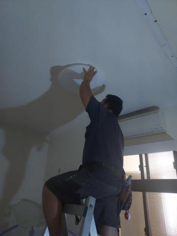 賴德卿 - 燈具安裝
燈具線路會簡單整理